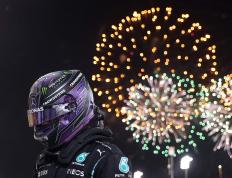 开云平台-关于梅赛德斯绝杀红牛二队，汉密尔顿高光表现的信息