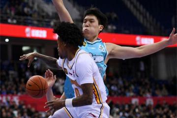 开云下载-篮网轻取山西队，德罗赞点燃赛场