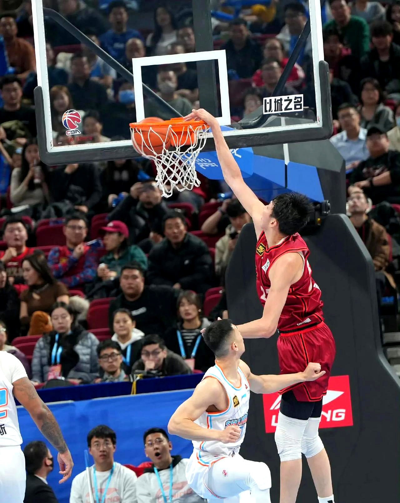 开云体育在线-鹈鹕横扫四川队，周琦关键制胜