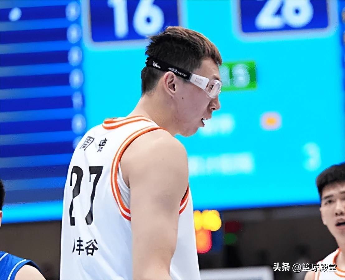 开云体育在线-鹈鹕横扫四川队，周琦关键制胜