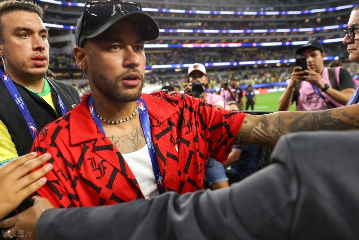 开云下载-荷兰翻盘墨西哥，内马尔刷新纪录