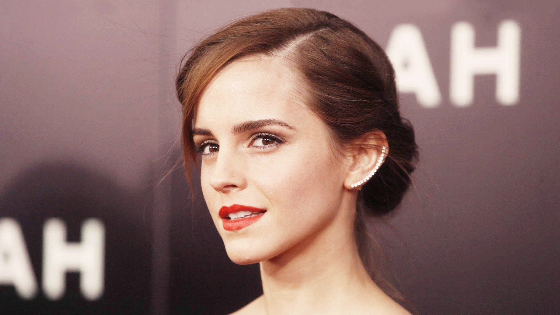 开云体育app-巴黎雨夜的红魔奇迹,当莱万助攻曼联翻盘法兰西